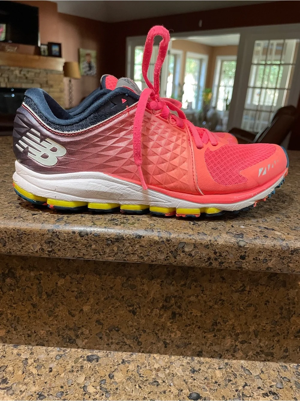 New Balance Vazee 2990 Performance Running Shoe Pink to Navy Gradient Sz 8